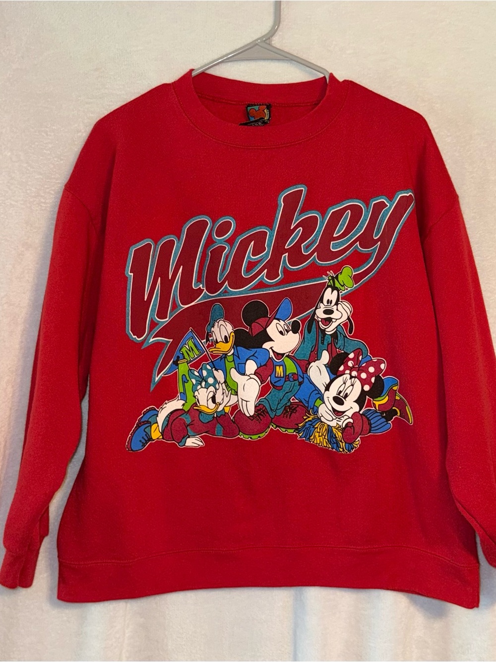 Vintage Disney size men’s Medium/Large Red Mickey Sweater
